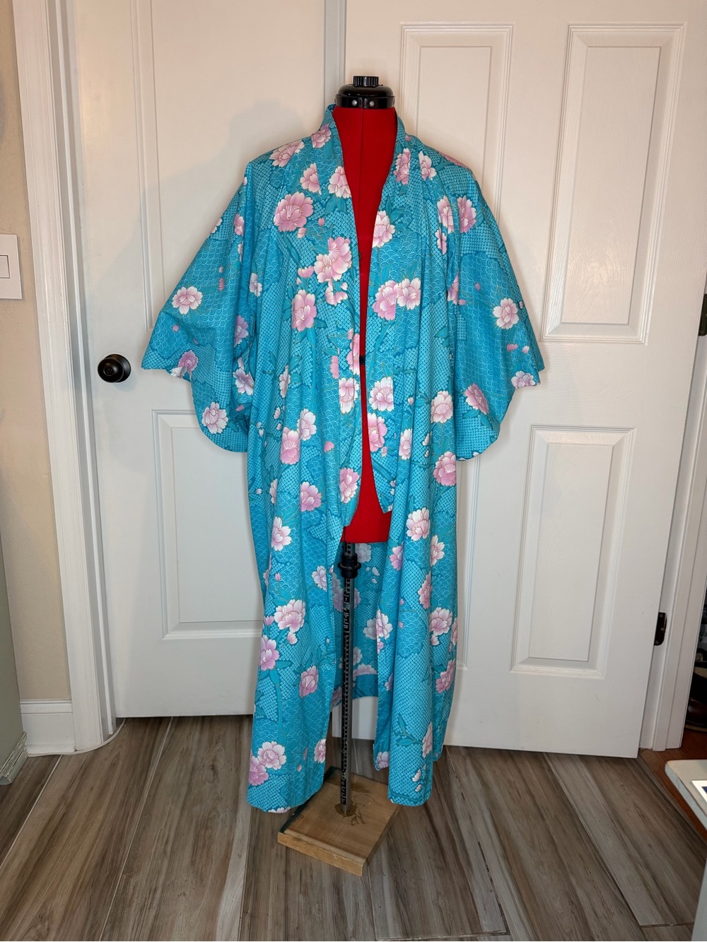 Smithsonian Institution Turquoise Kimono Yukata Japanese Robe Women M. No Tie
